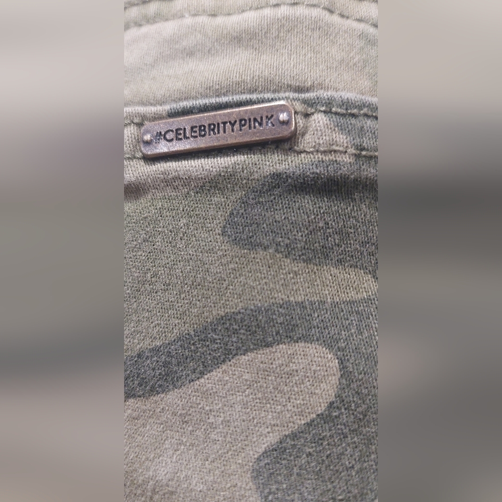 Celebrity Pink Olive Camouflage Skinny Jeans - Picture 6 of 6